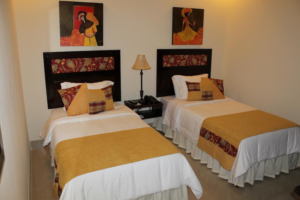 Victoria'S Park Hotel Armenia  Buitenkant foto