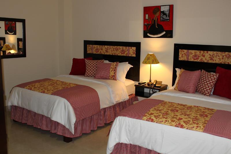 Victoria'S Park Hotel Armenia  Buitenkant foto