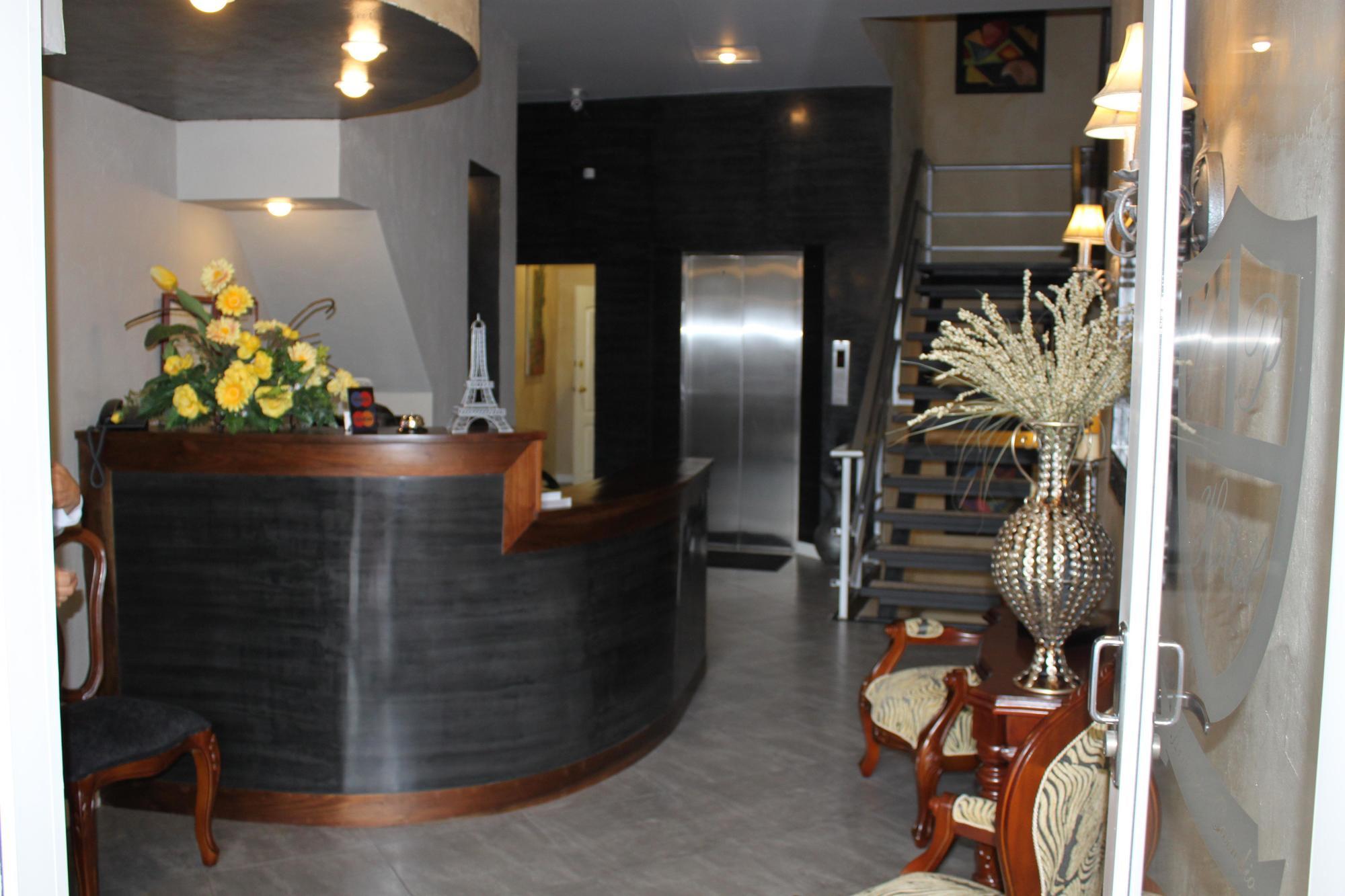 Victoria'S Park Hotel Armenia  Buitenkant foto