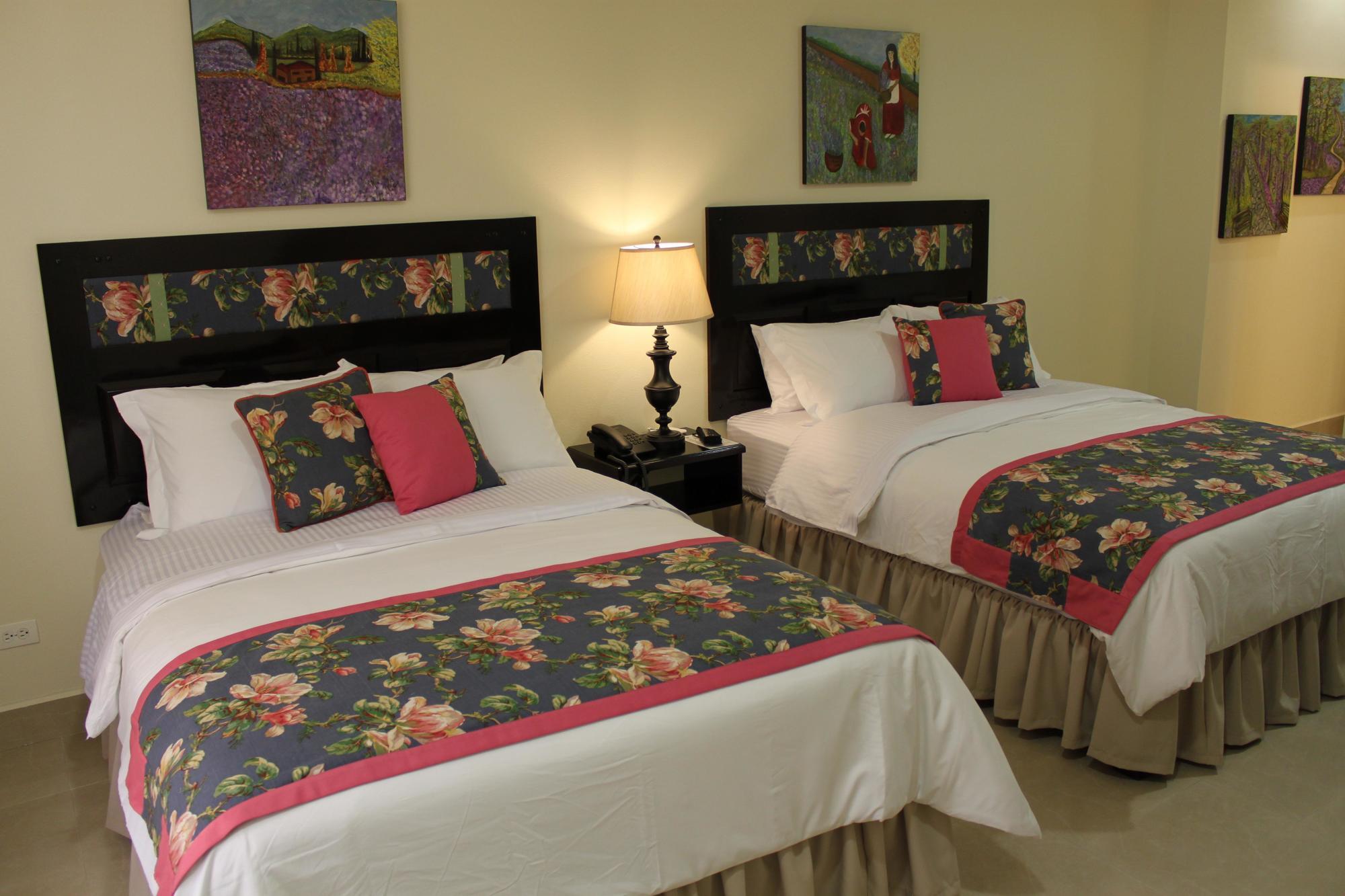 Victoria'S Park Hotel Armenia  Buitenkant foto